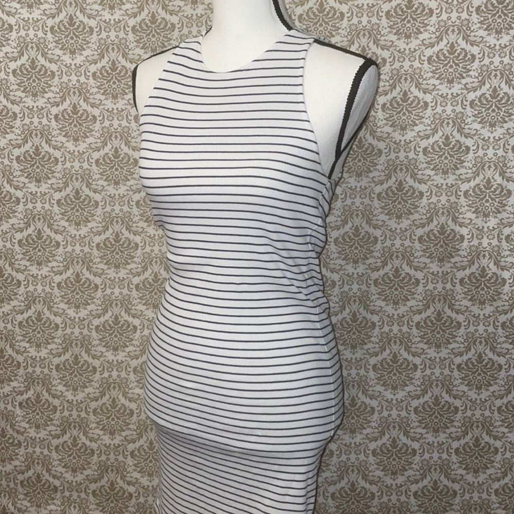 Divided high neck striped midi fitted dress
